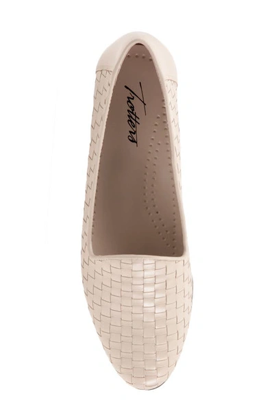 Trotters Liz Slip-on Loafer In Bone