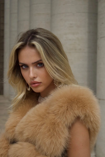 Wanan Touch Calere Camel Vest In Fox Fur