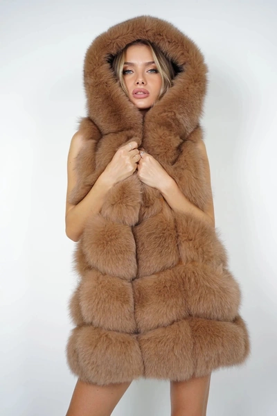 Wanan Touch Poppy Grey Vest In Fox Fur