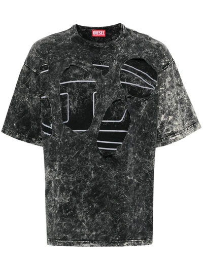 Shop Diesel T-boxt Peeloval T-shirt In Black
