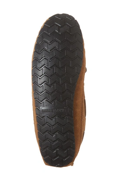 Minnetonka Men's Casey Lined Suede Moccasin Slippers Men's Shoes In Cinnamon