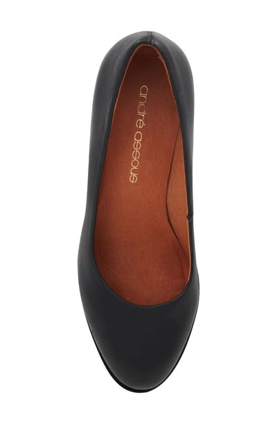 Andre Assous Lucky Block Heel Pump In Black