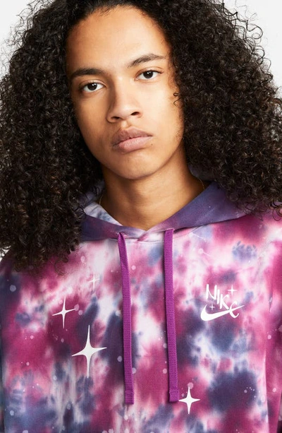 Shop Nike Club Basketball Space Wave Hoodie In Bold Berry