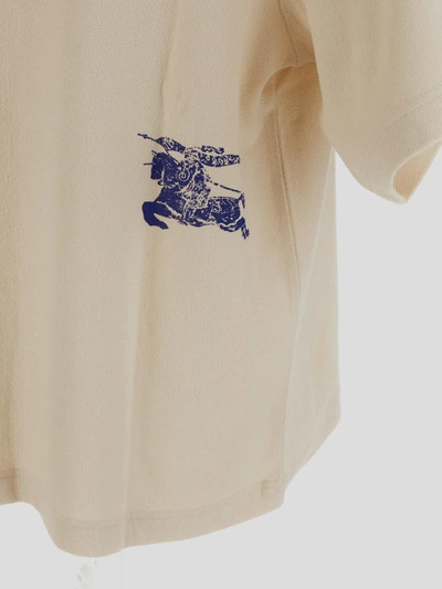 Shop Burberry T-shirt In Calico