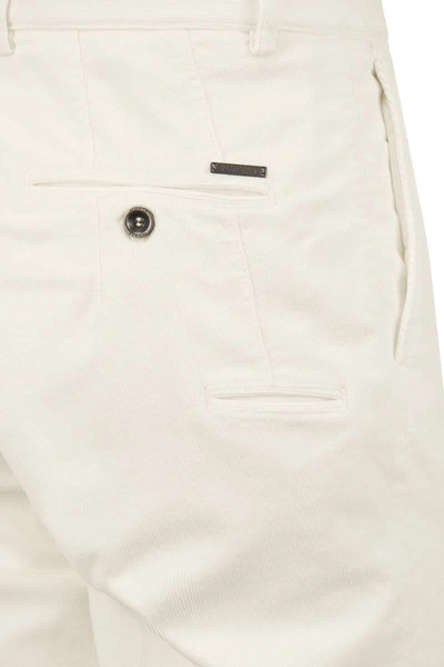 Peserico Men's Velvet Chino Trousers In Snow