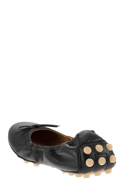 Shop Tod's Ballerina With Bow And Grommets In Black