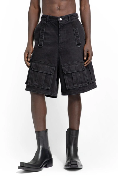 Shop Vetements Shorts In Black