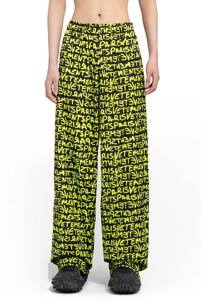 Shop Vetements Trousers In Yellow