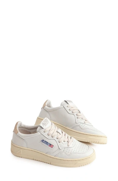 Shop Autry Medalist Low Sneaker In Wht/ Gold