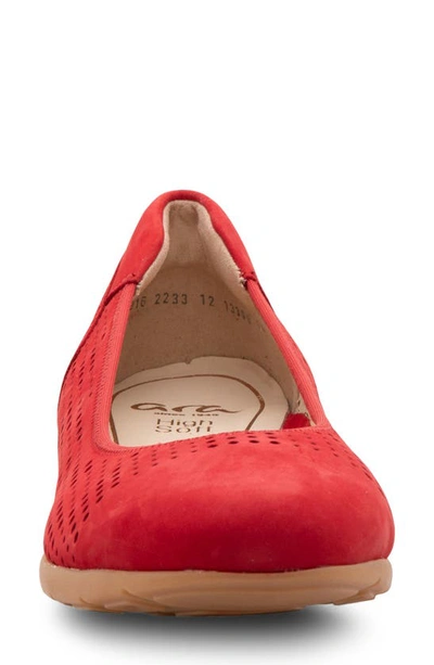 Ara Sh Perf Flat In Flame Red