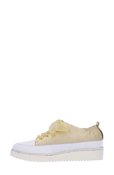 L'amour Des Pieds Zaina Platform Sneaker In Gold