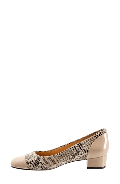 Shop Trotters Daisy Pump In Cream Snake