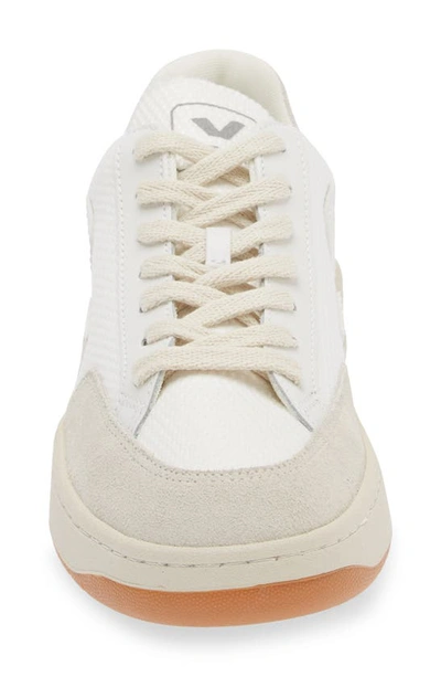 Veja V 12   Women's In White Natural