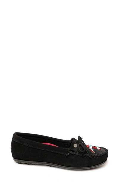 Shop Minnetonka X Lucie Skjefte Thunderbird 'animikii' Slipper In Black