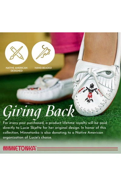 Minnetonka Thunderbird Animikii Slipper In White