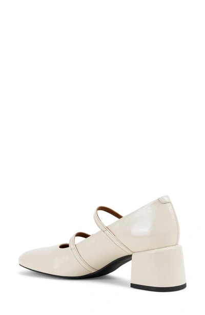 Vagabond Shoemakers Adison Mary Jane Pump In Cream