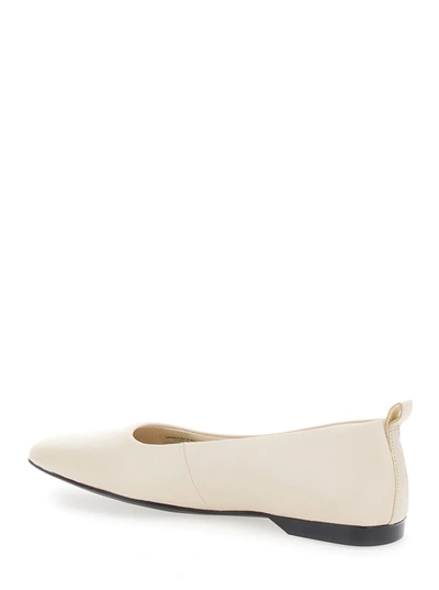Shop Vagabond 'delia' Off-white Ballet Flats With Squared Toe In Leather Woman
