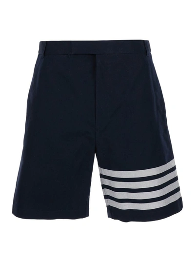 Shop Thom Browne Unconstructed Straight Leg Double Welt Pocket Short In Engineered 4 Bar Cotton Suiting In Blu