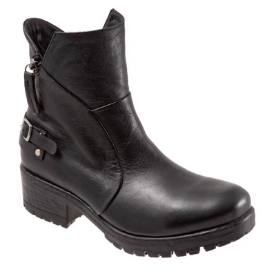 Shop Bueno Women's Fallon Boot In Black