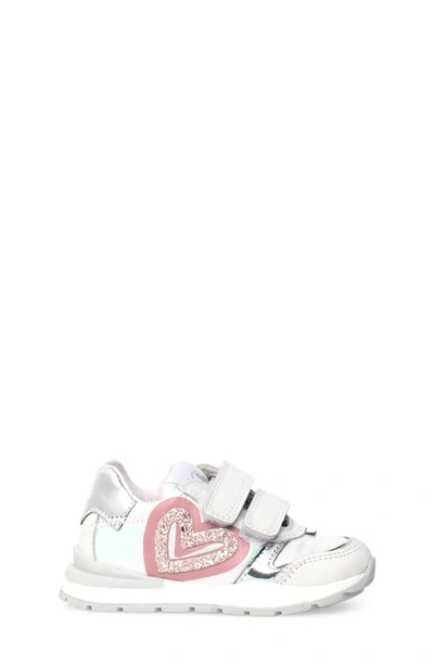 Shop Naturino Quelly 2 Vl Sneaker In White-silver