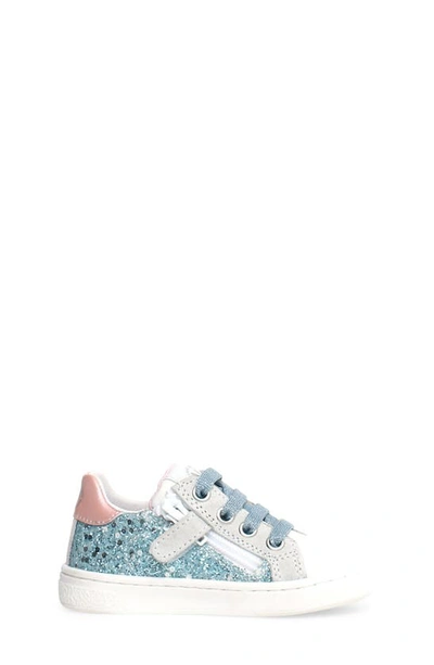 Shop Naturino Pinn Zip Sneaker In White-dream-pink