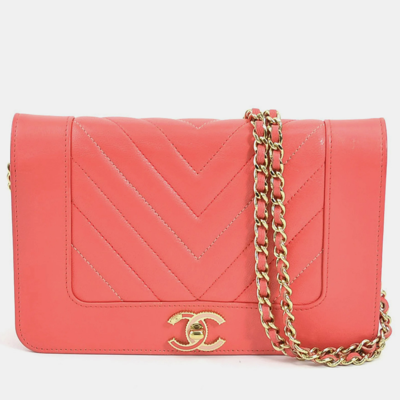 Pre-owned Chanel Coral Leather Mademoiselle Vintage Wallet On Chain In Pink