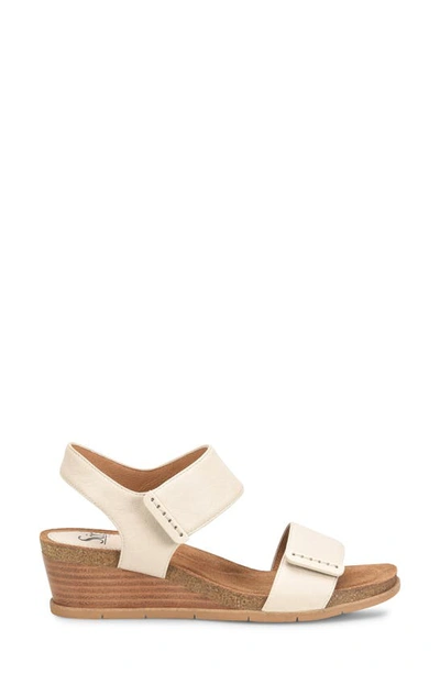 Söfft Verdi Ii Wedge Sandal In Tapioca