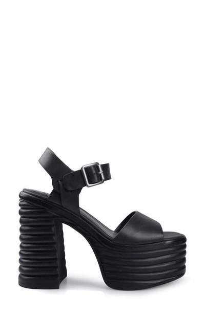 Zigi Sadira Platform Sandal In Black Leather