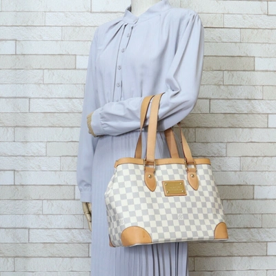 Pre-owned Louis Vuitton Hampstead White Canvas Tote Bag ()