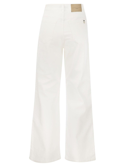 Shop Weekend Max Mara Logo Patch Cropped Jeans In Bianco