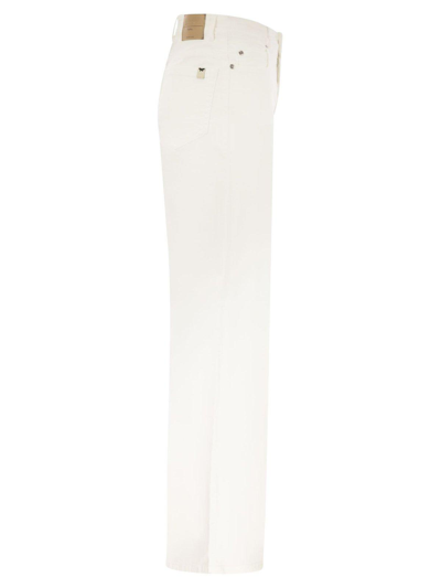 Shop Weekend Max Mara Logo Patch Cropped Jeans In Bianco