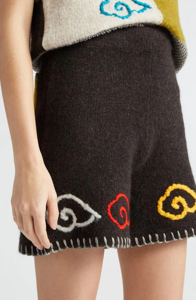 Yanyan Chryssy Embroidered Blanket Stitch Knit Wool Blend Shorts In Choco