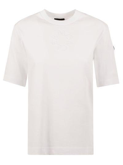 Shop Moncler Logo Embroidered Regular T-shirt In Non Definito