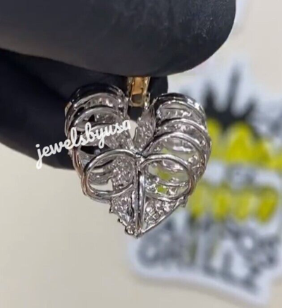 Pre-owned Nsg Style Tester Passing Moissanite Heart Pendant For Mens Free Chain 925 Silver In White