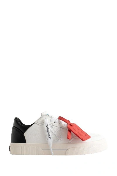 Shop Off-white Low-top Vulcanized Leather Snakers In Black