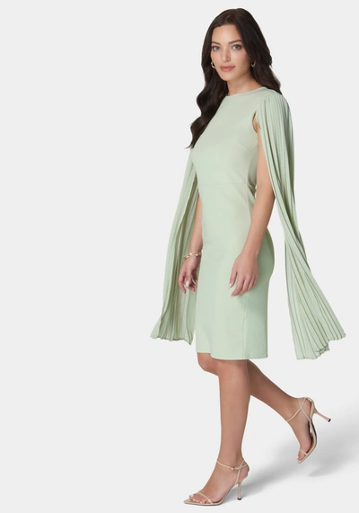 Bebe Cape Sleeve Midi Dress In Crã©me De Menthe