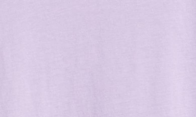 Shop Frame Easy Cotton V-neck T-shirt In Lilac