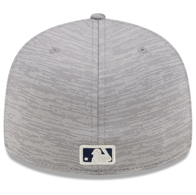Shop New Era Gray Milwaukee Brewers 2024 Clubhouse Low Profile 59fifty Fitted Hat In Heather Gray
