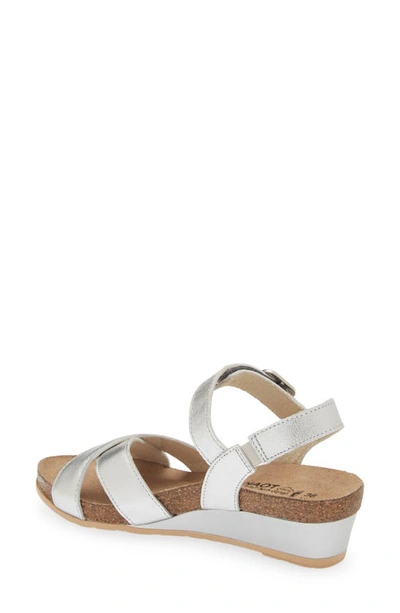 Naot Throne Wedge Sandal In Soft Silver Leather
