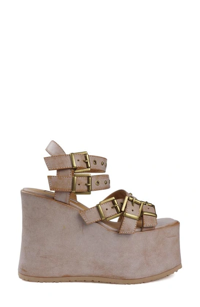Zigi Vianca Platform Wedge Sandal In Off White Grey