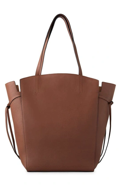 Shop Mulberry Clovelly Calfskin Leather Tote In Bright Oak
