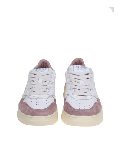 Shop Autry White And Nude Leather And Suede Sneakers In Bianco E Beige