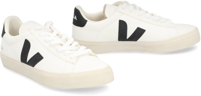Shop Veja Campo Low-top Sneakers In Bianco