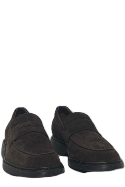 Shop Hogan Mocassino Almond-toe Loafers In Ll