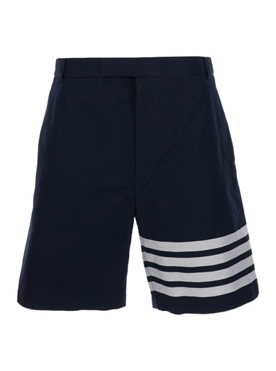 Shop Thom Browne Unconstructed Straight Leg Double Welt Pocket Short In Engineered 4 Bar Cotton Suiting In Navy