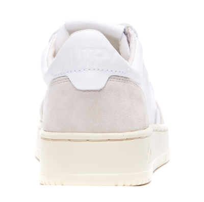 Shop Autry Medalist Sneakers In Bianco/ Bianco
