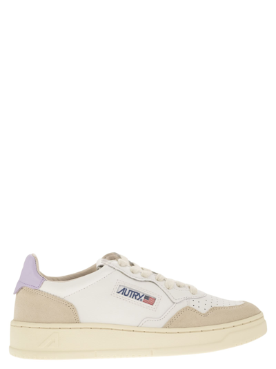 Shop Autry Medalist Low - Leather Sneakers In Bianco/glicine