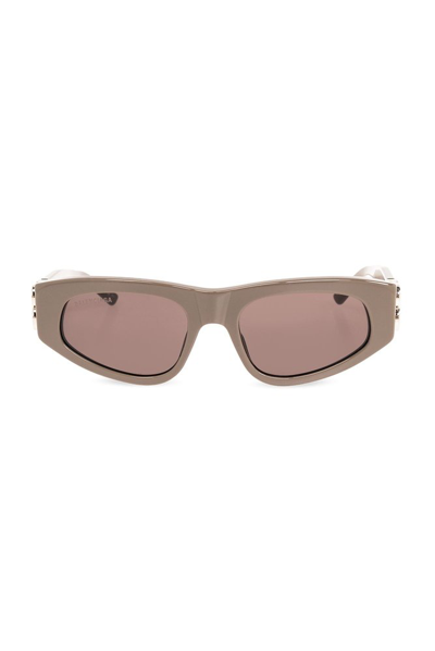 Shop Balenciaga Eyewear Dynasty Sunglasses In Grey