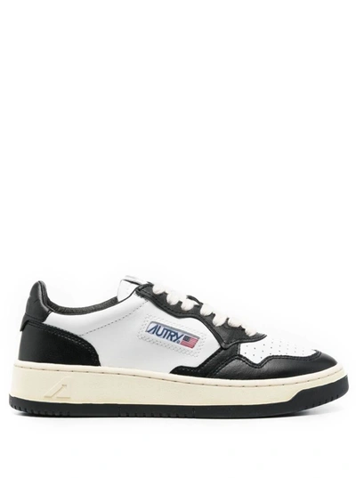 Shop Autry 'medalist' White And Black Low Top Sneakers With Logo Patch In Leather Woman
