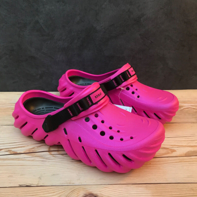 Pre-owned Crocs Echo Shimmer Clog Magenta Shimmer Pink & Black Select-a-size In Purple